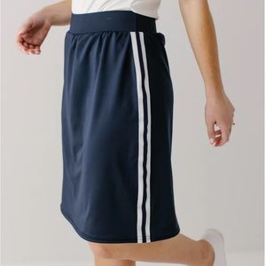 The Main Street Exchange Modest Athletic Knee Length Skort Size L